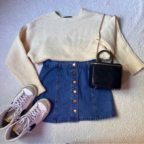 Forever 21 - Denim Buttoned Skirt - Picture 1 of 5